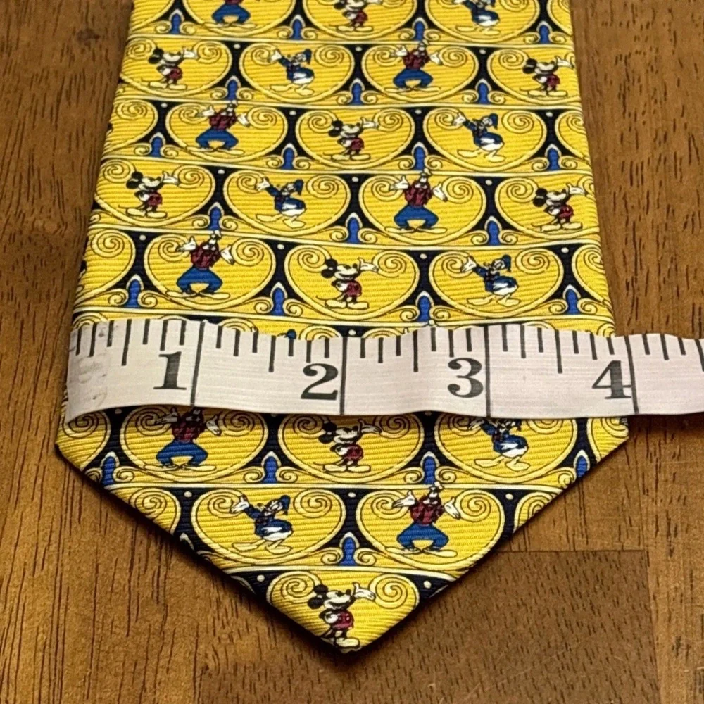 NWT The Disney Store Character Tie Yellow with Mickey Goofy & DonaldDuck Vintage